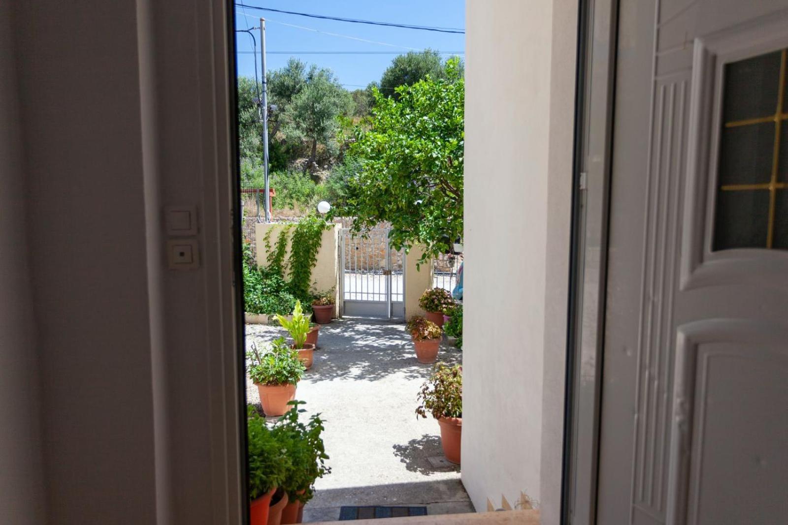 Zacharias Apartments Himare Ngoại thất bức ảnh