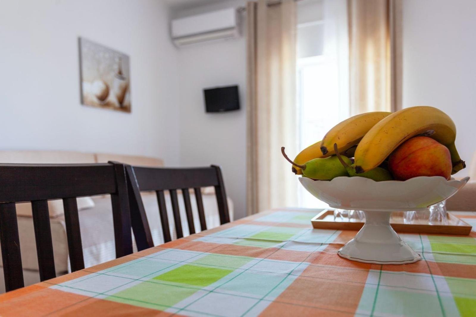 Zacharias Apartments Himare Ngoại thất bức ảnh
