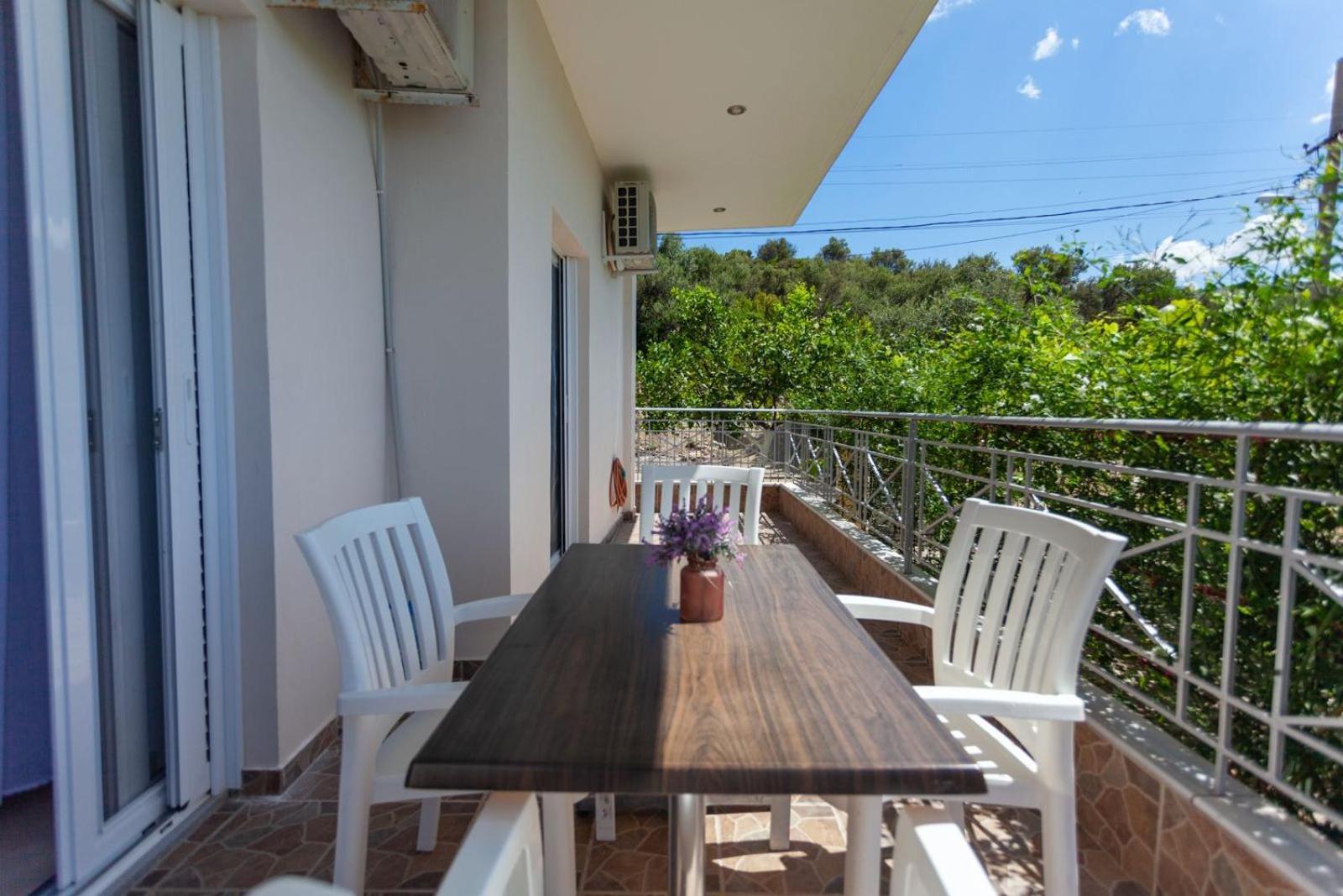 Zacharias Apartments Himare Ngoại thất bức ảnh