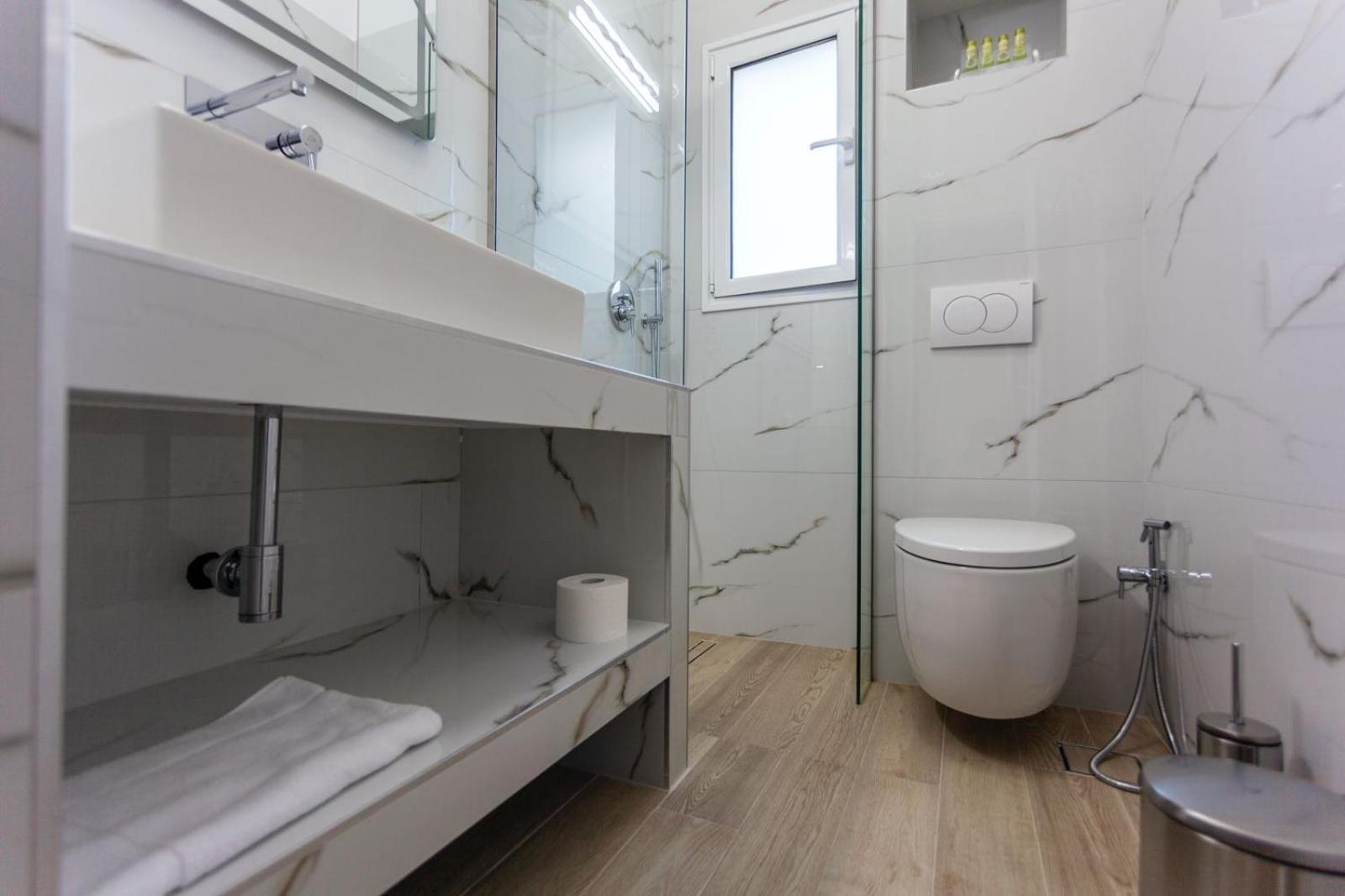 Zacharias Apartments Himare Ngoại thất bức ảnh
