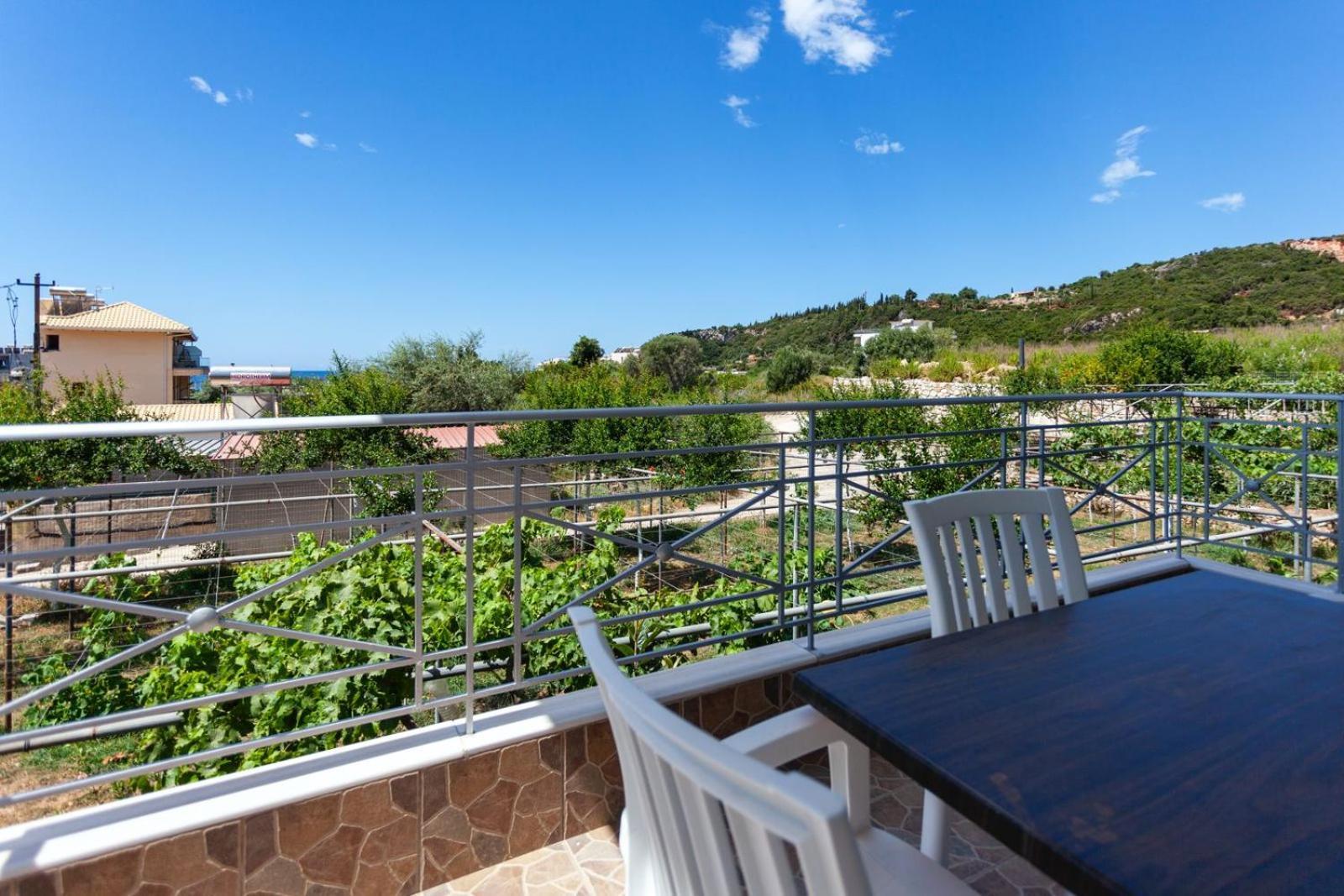Zacharias Apartments Himare Ngoại thất bức ảnh