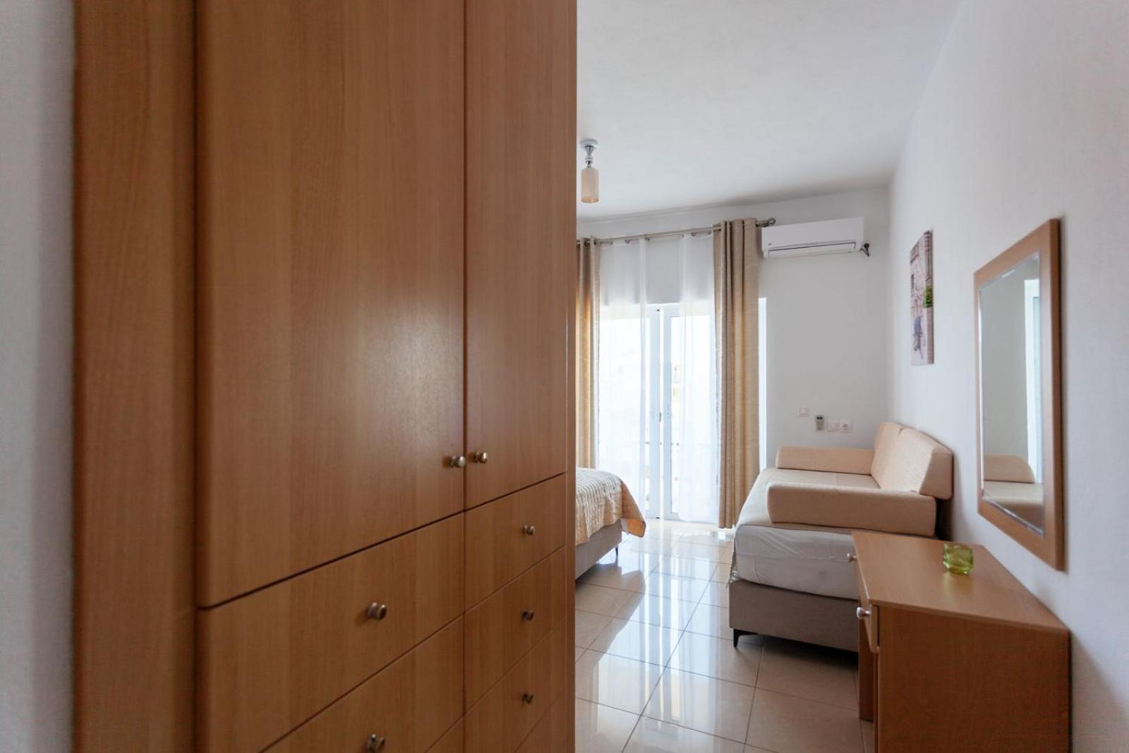 Zacharias Apartments Himare Ngoại thất bức ảnh