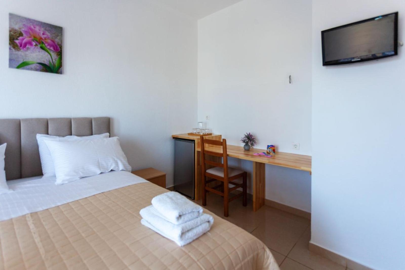 Zacharias Apartments Himare Ngoại thất bức ảnh
