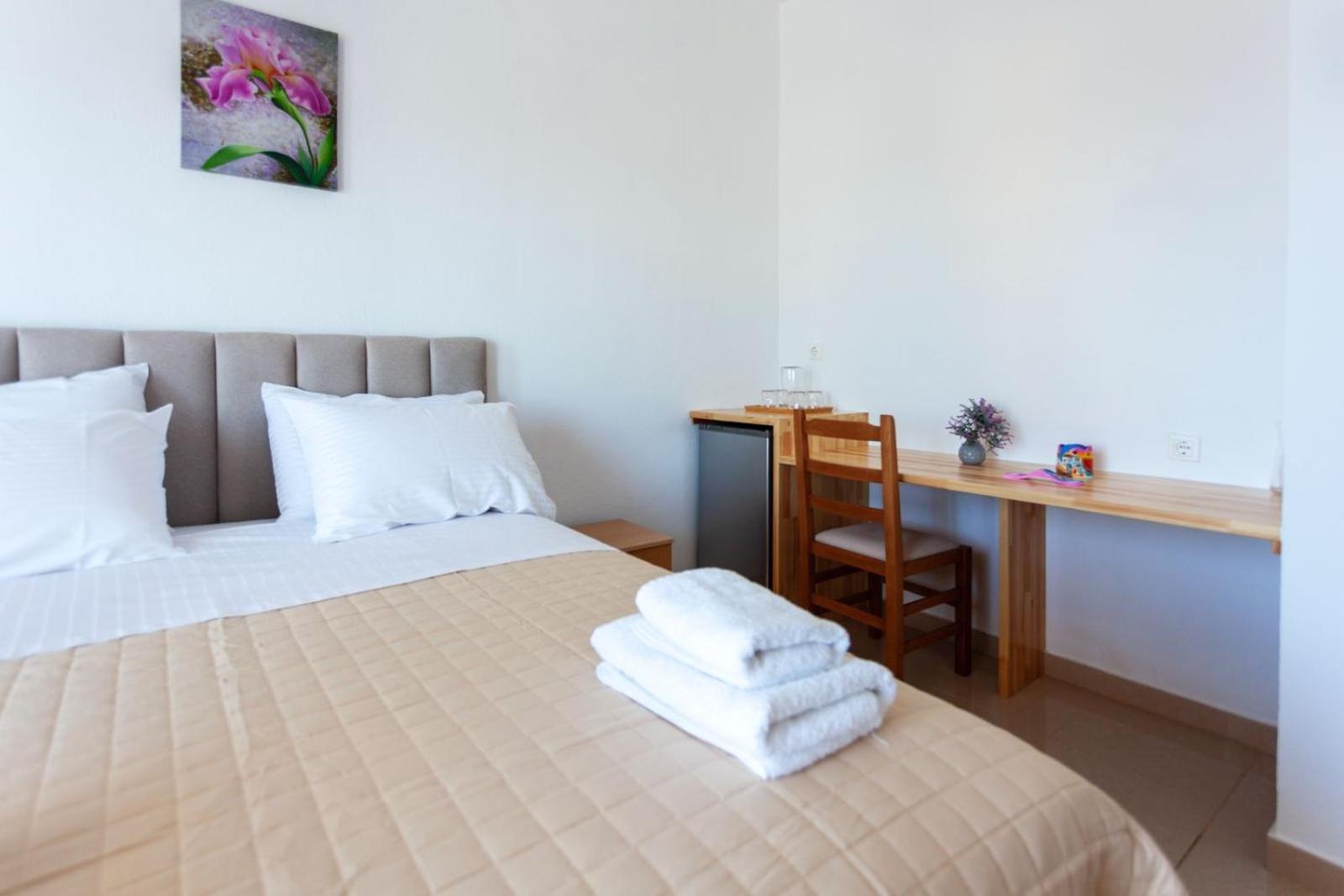 Zacharias Apartments Himare Ngoại thất bức ảnh