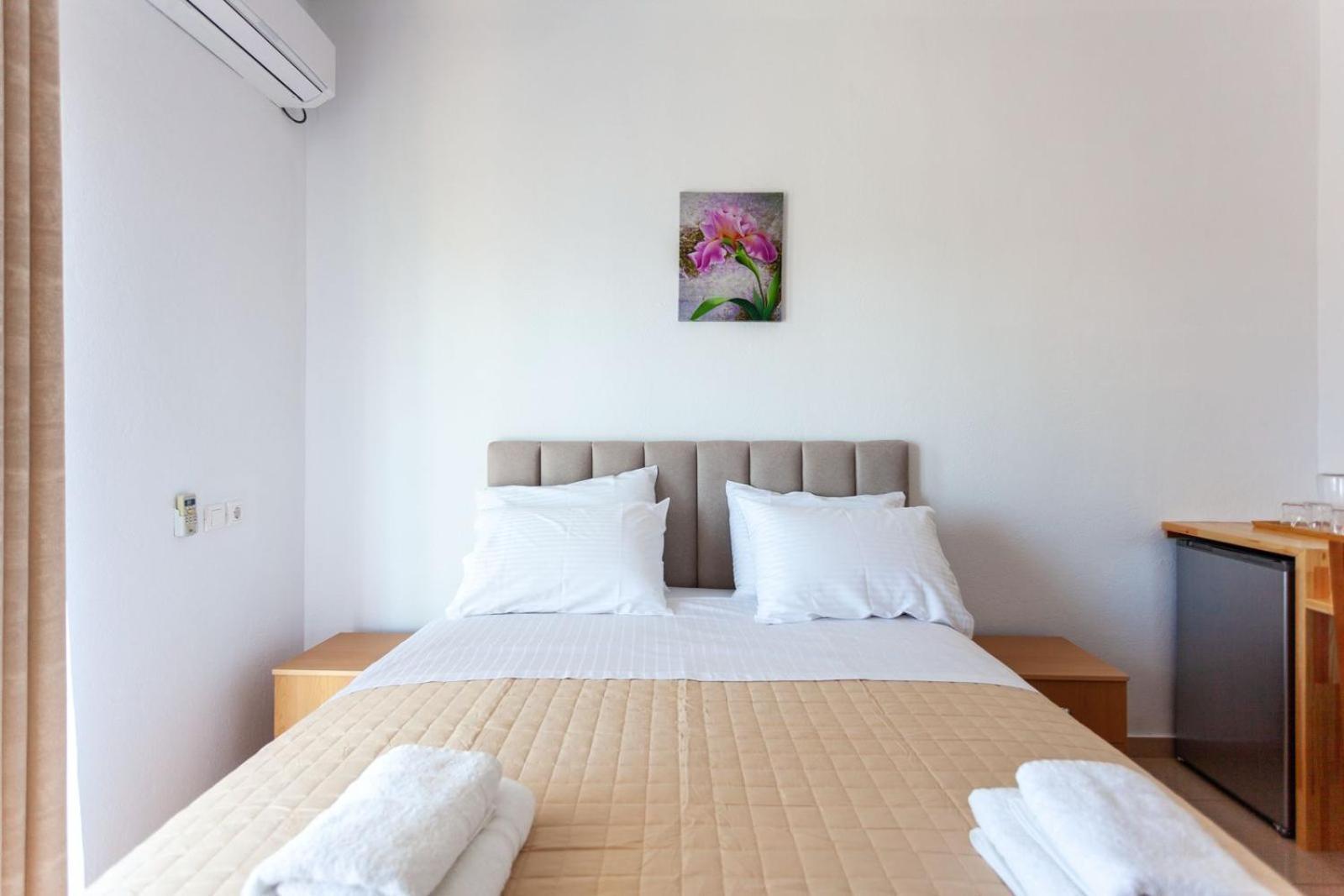 Zacharias Apartments Himare Ngoại thất bức ảnh