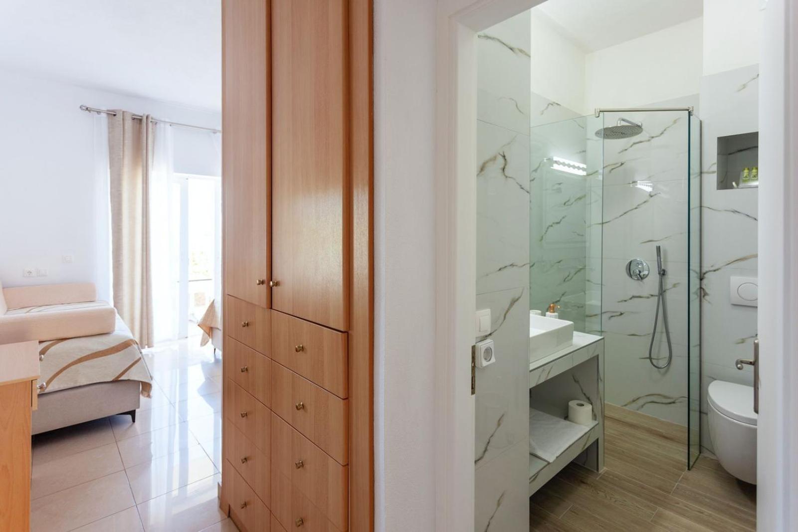 Zacharias Apartments Himare Ngoại thất bức ảnh